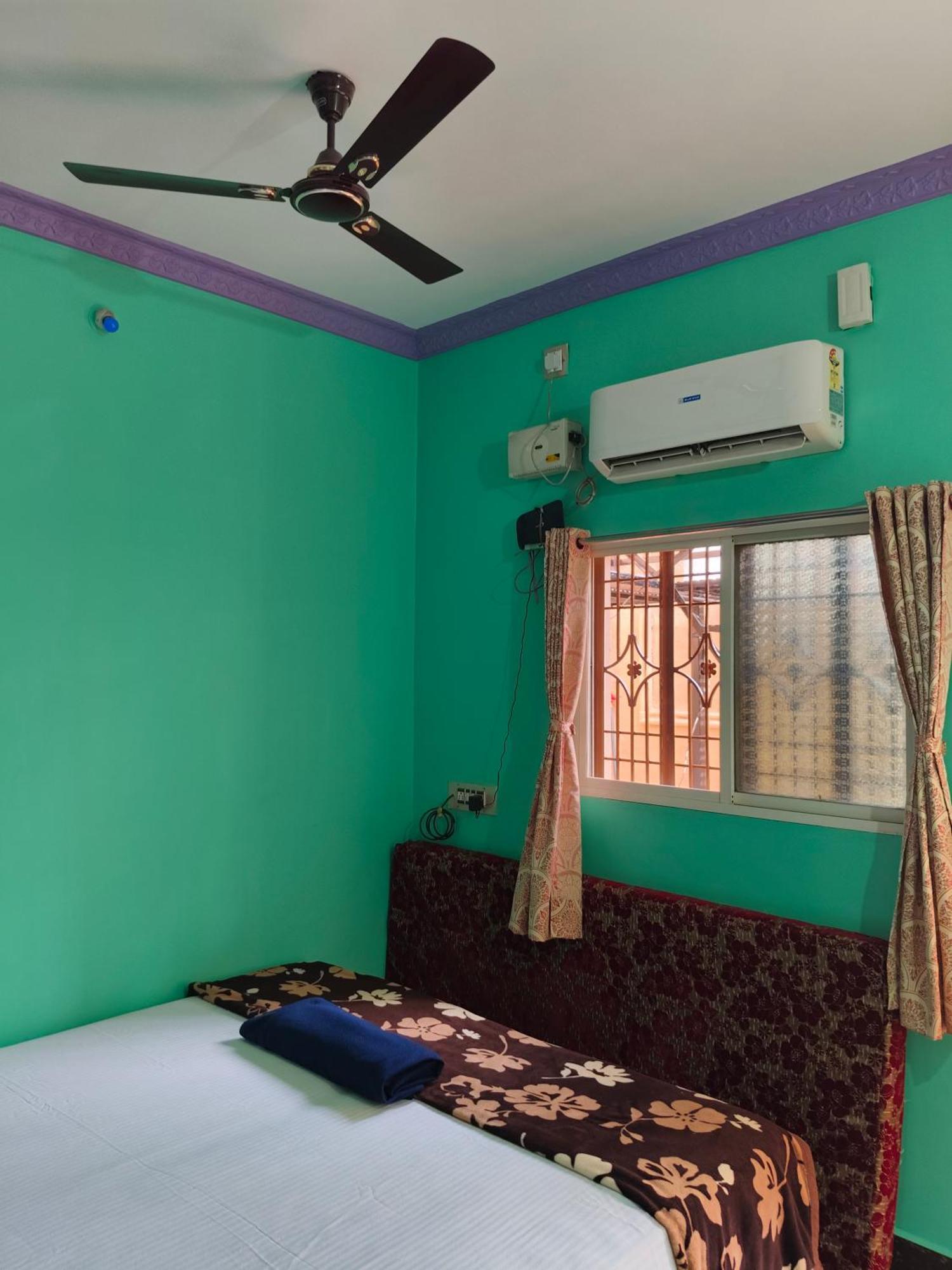 Vinayaka Homestay هامبي المظهر الخارجي الصورة
