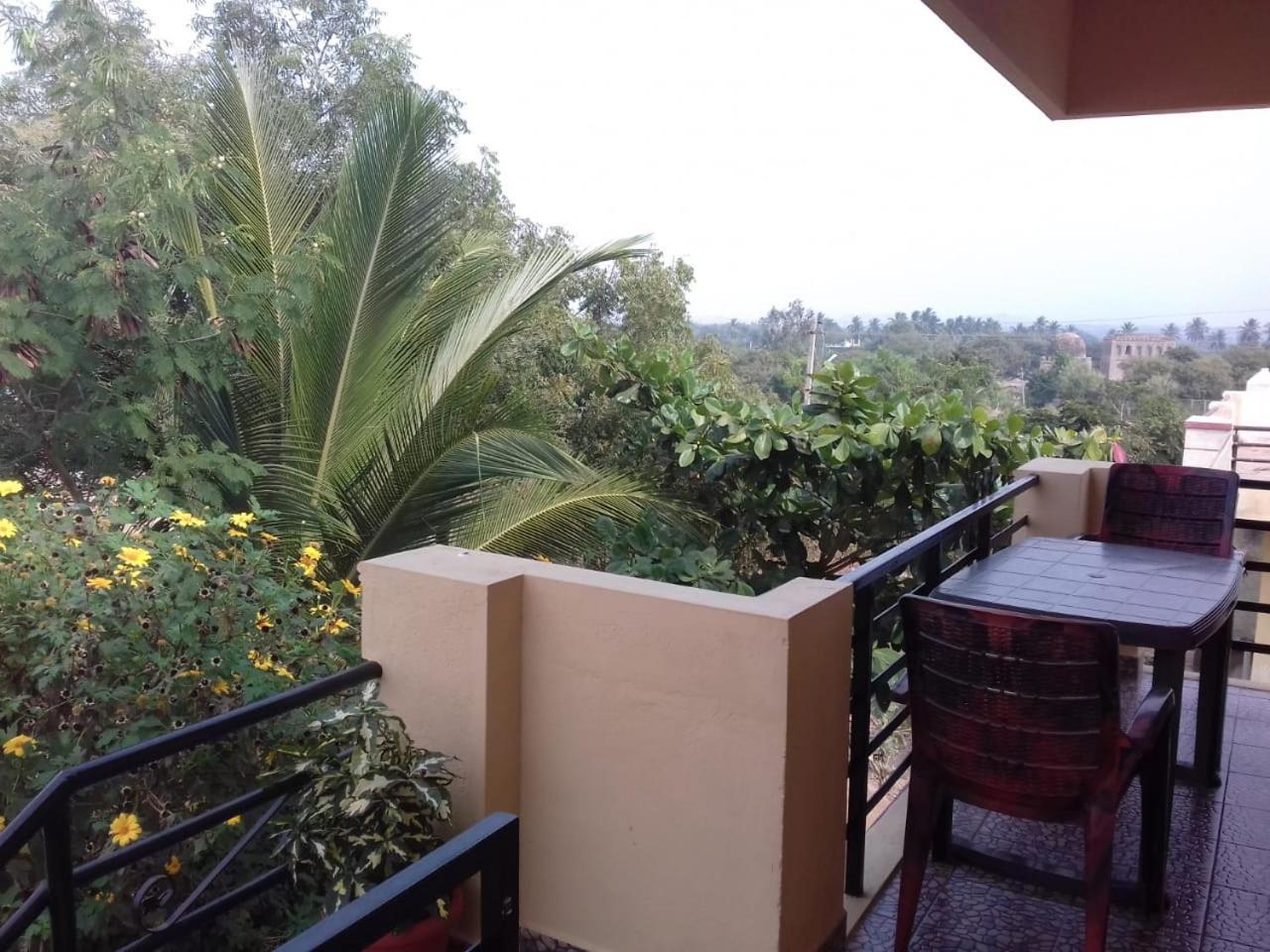 Vinayaka Homestay هامبي المظهر الخارجي الصورة